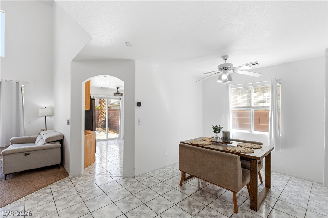 1104 Milpas Lane