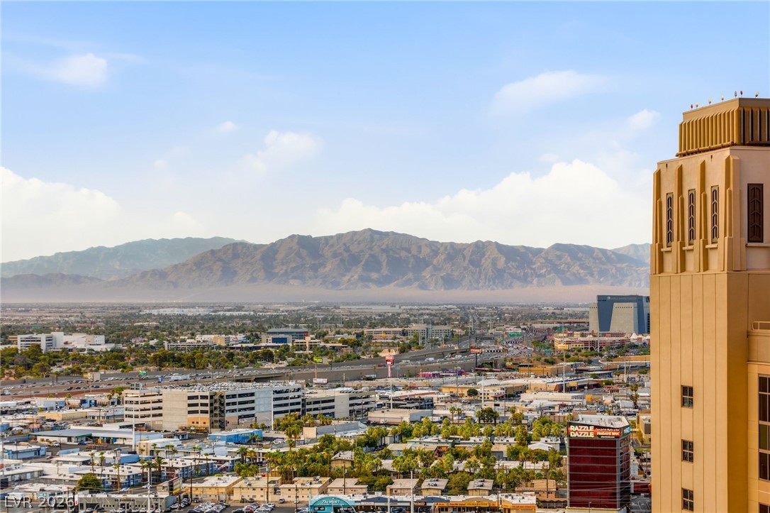 2700 Las Vegas Boulevard 2303