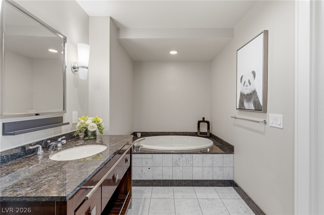 2700 Las Vegas Boulevard 2303