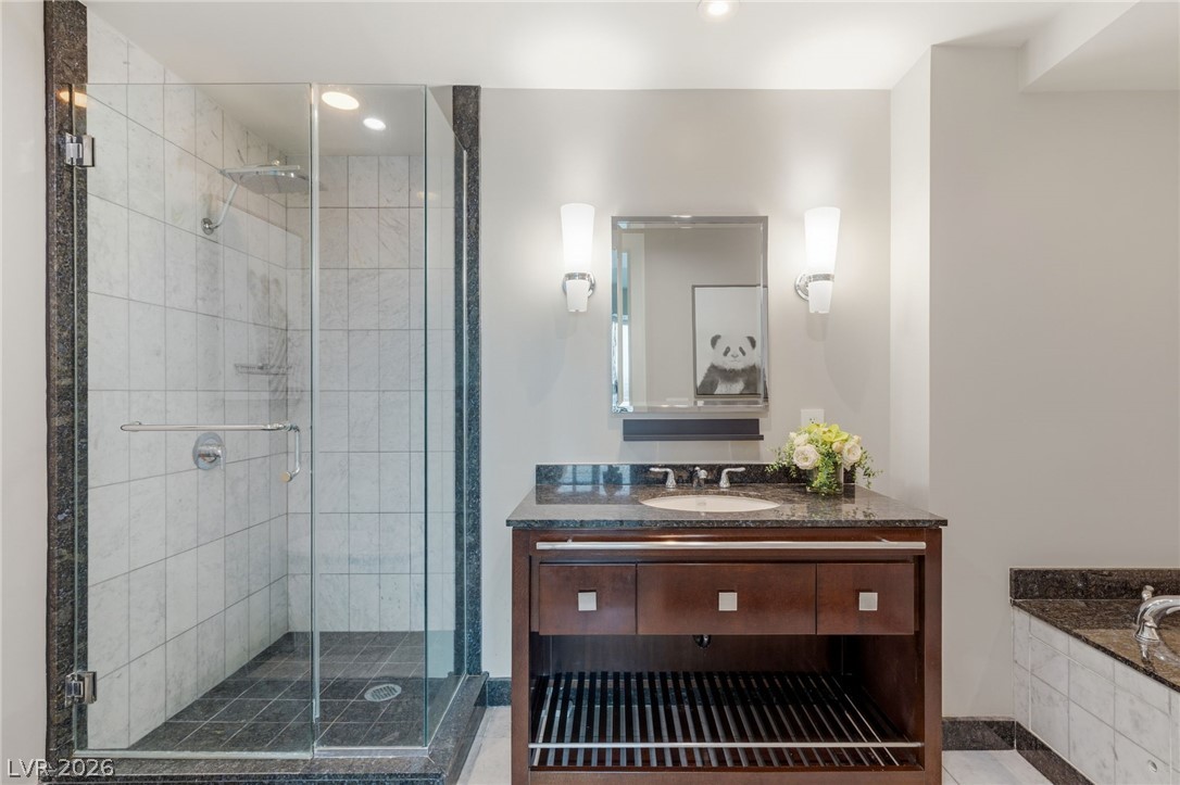 2700 Las Vegas Boulevard 2303