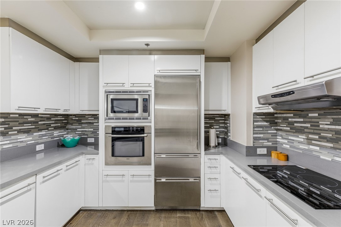 2700 Las Vegas Boulevard 2303