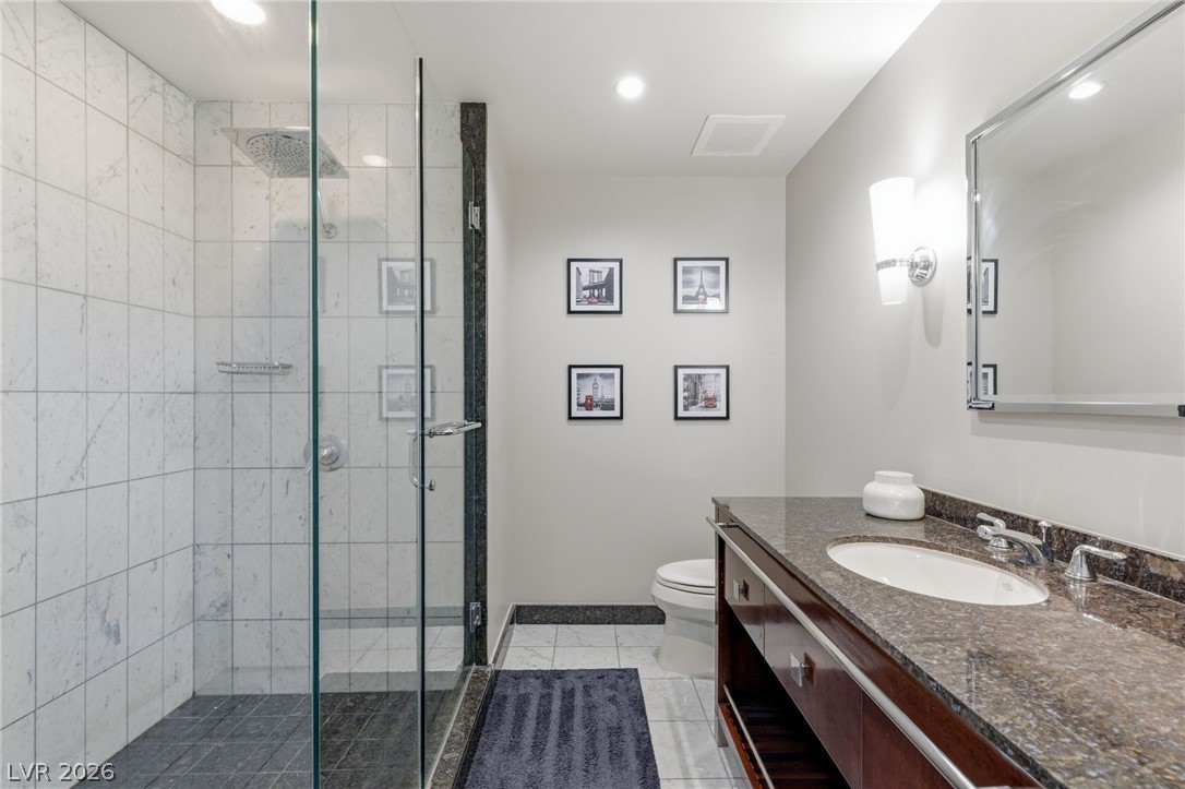 2700 Las Vegas Boulevard 2303
