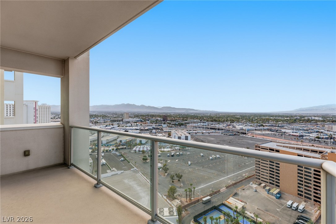 2700 Las Vegas Boulevard 2303