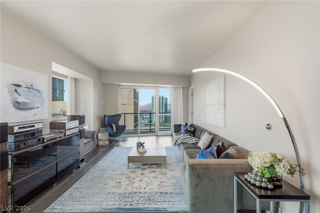 2700 Las Vegas Boulevard 2303