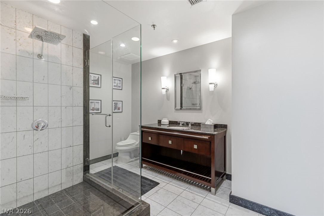 2700 Las Vegas Boulevard 2303