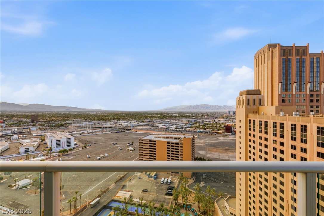 2700 Las Vegas Boulevard 2303
