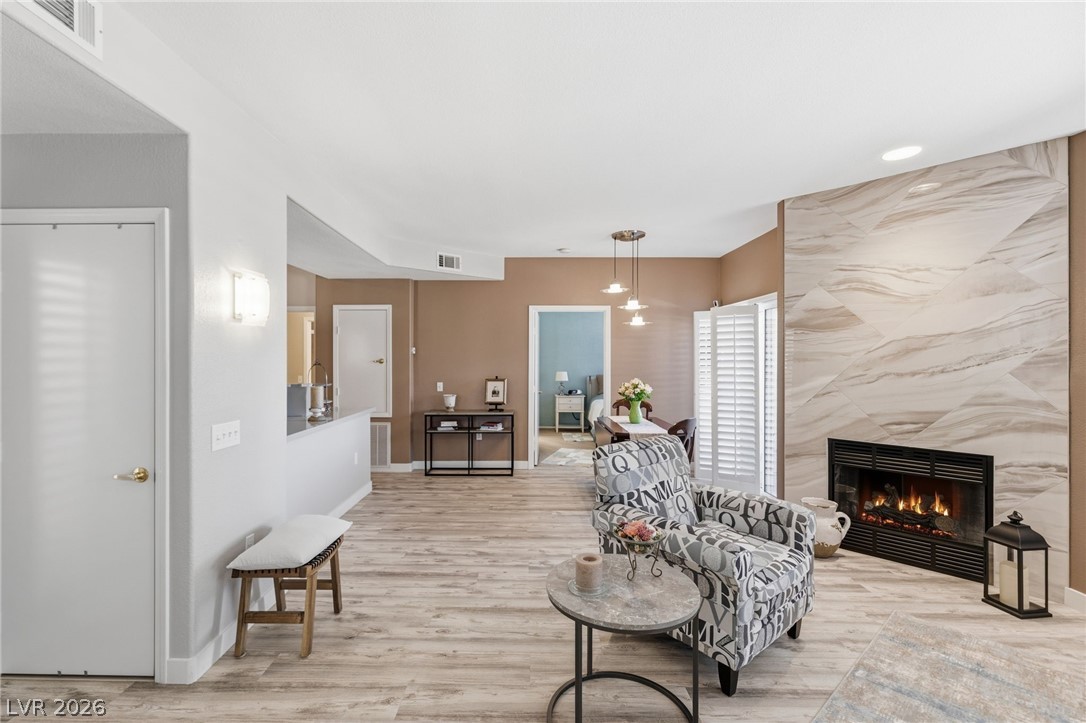 8725 West Flamingo Road 102