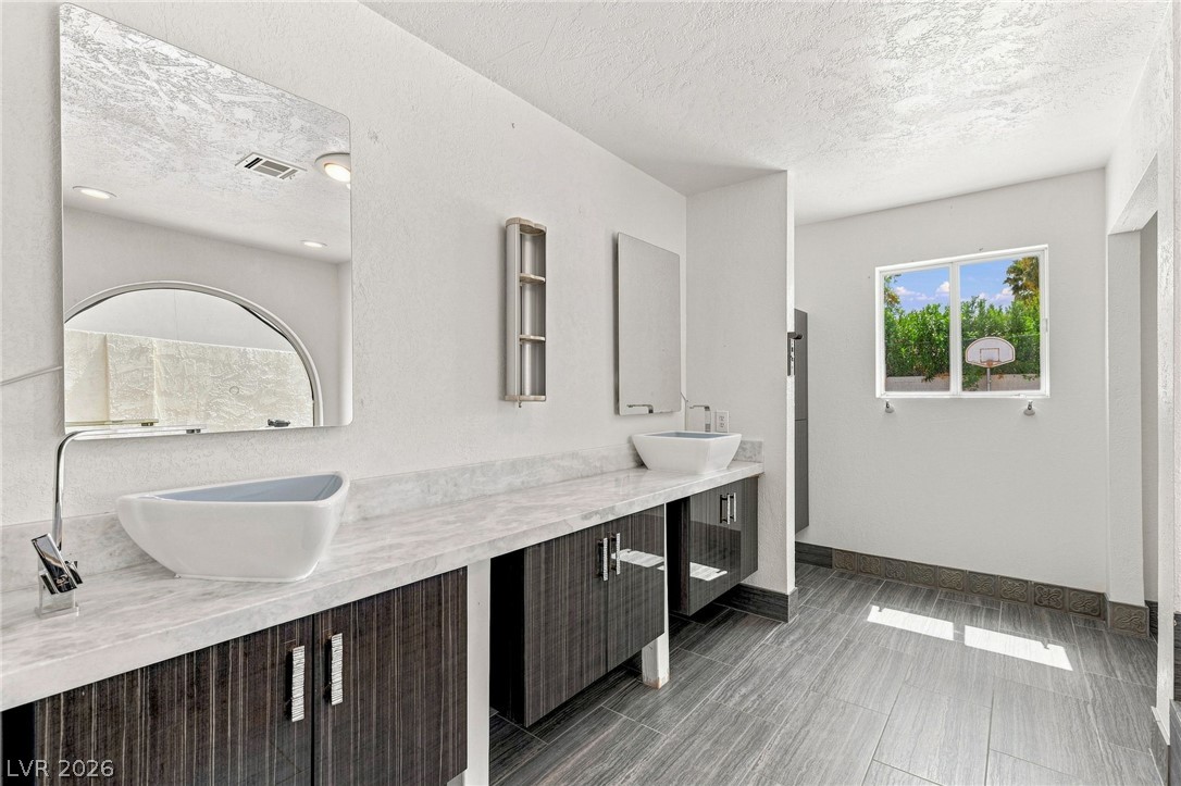 2401 Rancho Bel Air Drive