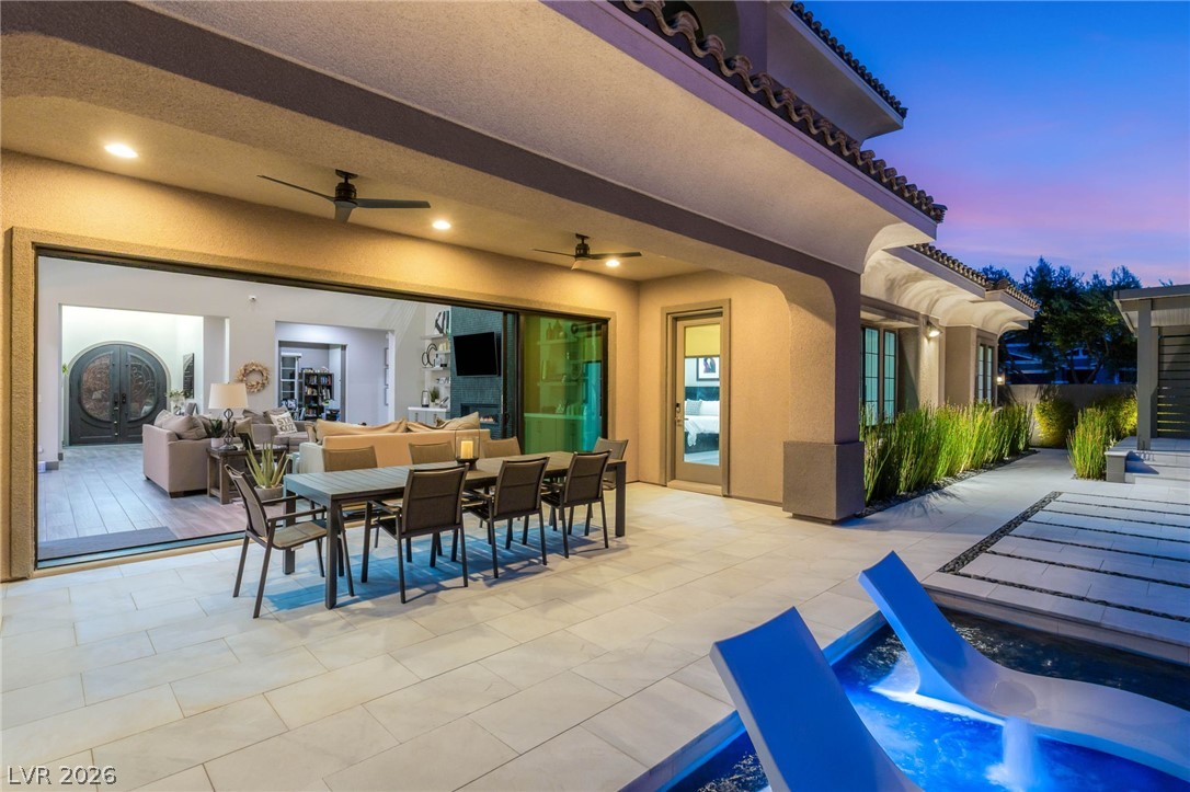 6294 Magnifico Circle
