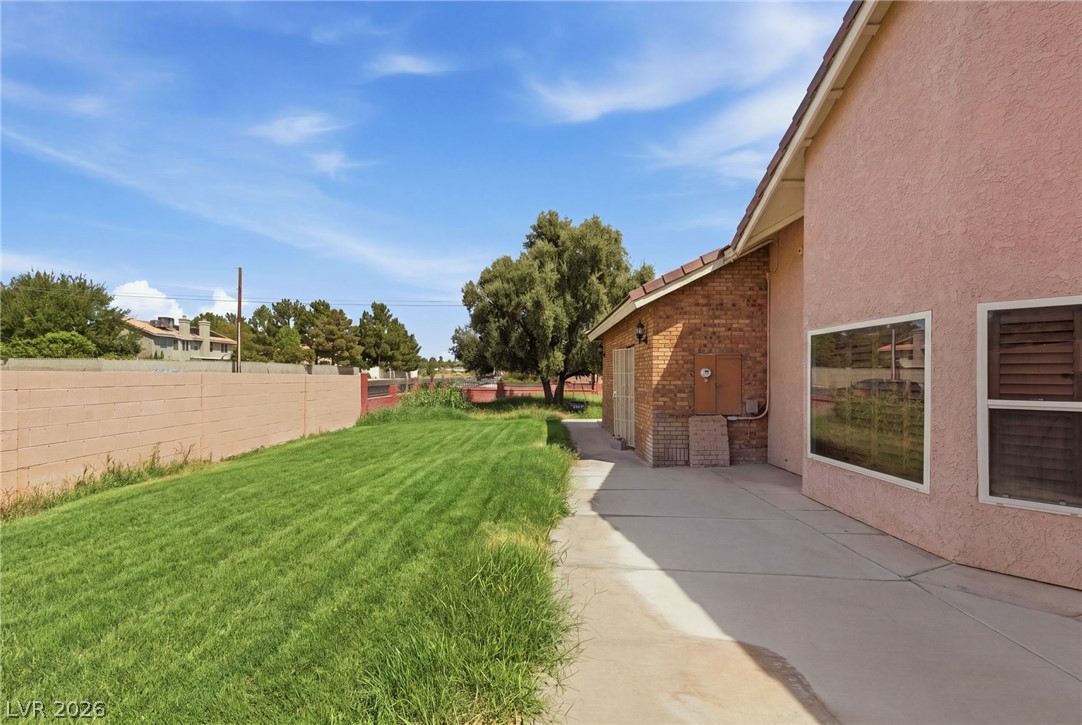 8385 West La Madre Way