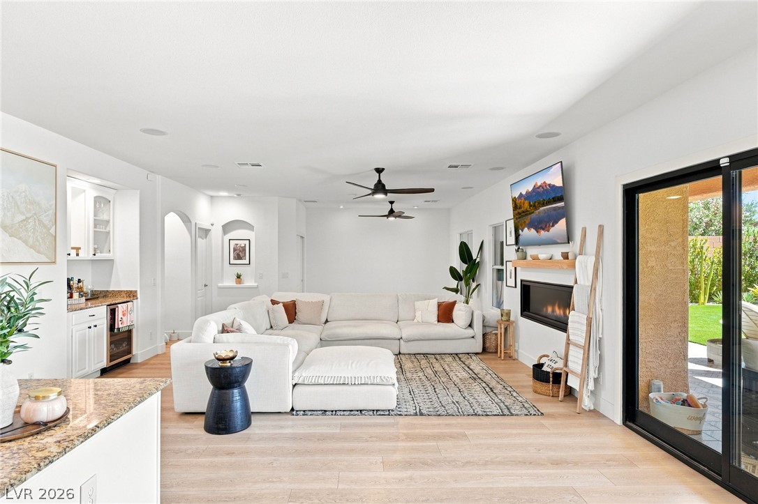 3789 Via Di Girolamo Avenue