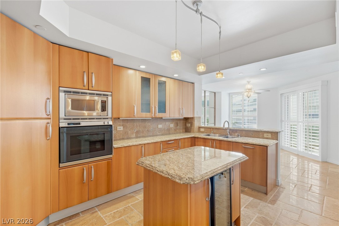 2747 Paradise Road 501