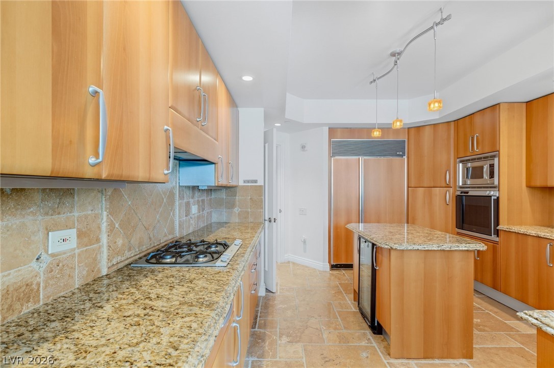 2747 Paradise Road 501