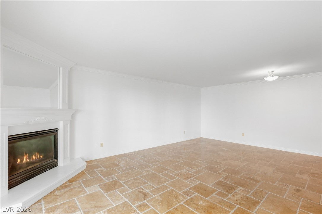 2747 Paradise Road 501