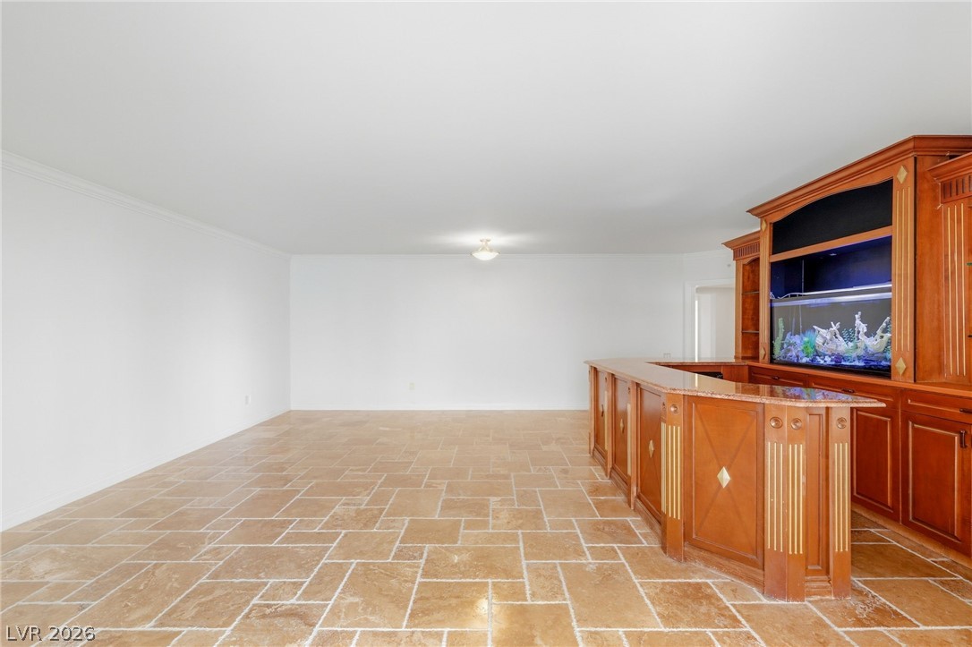 2747 Paradise Road 501