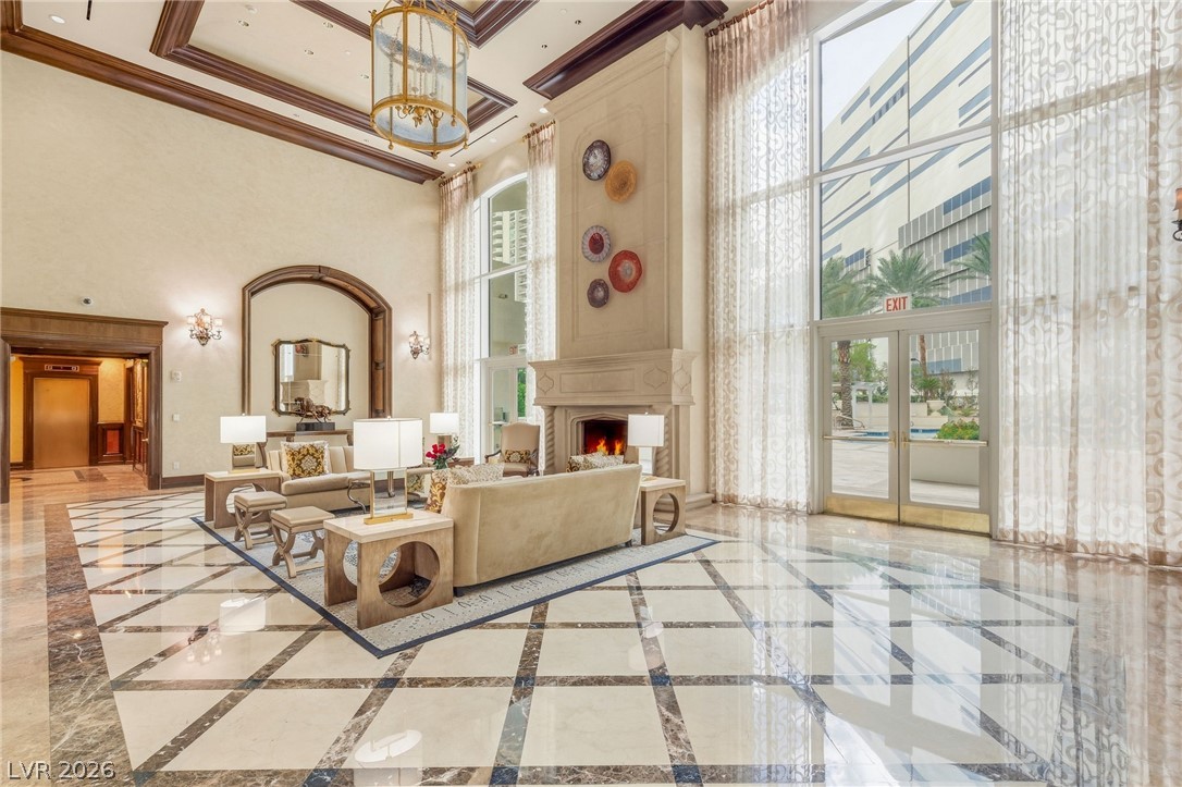 2747 Paradise Road 501