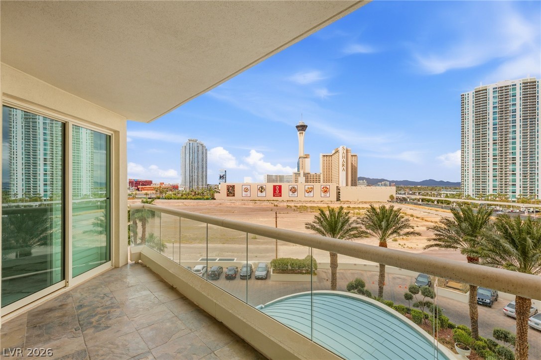 2747 Paradise Road 501