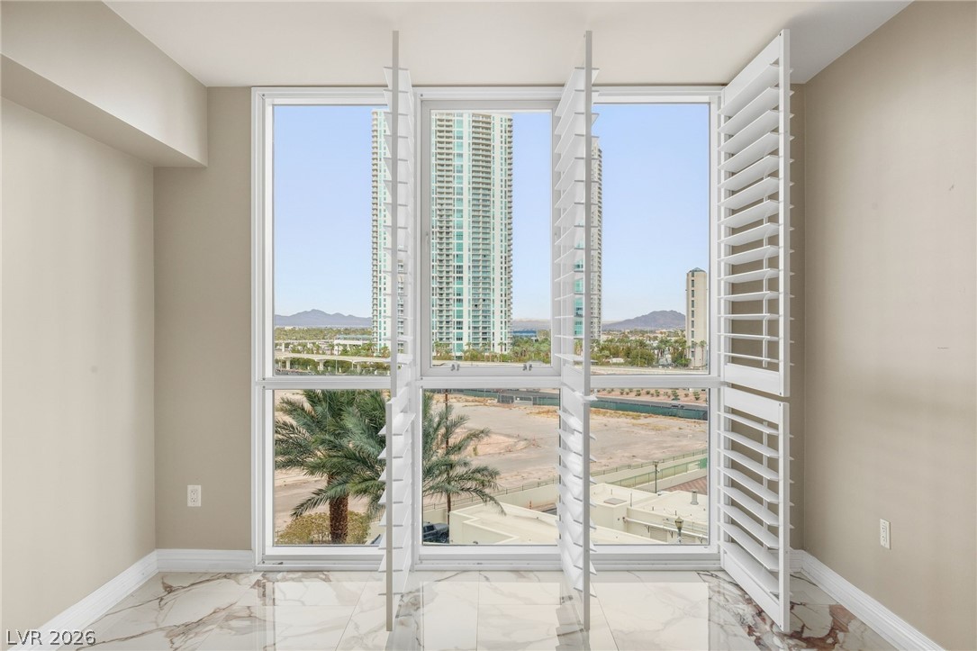 2747 Paradise Road 501