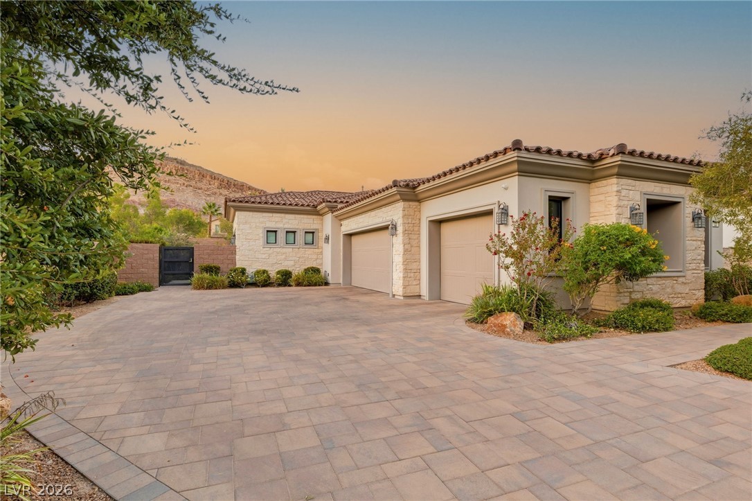 22 Greenside Drive