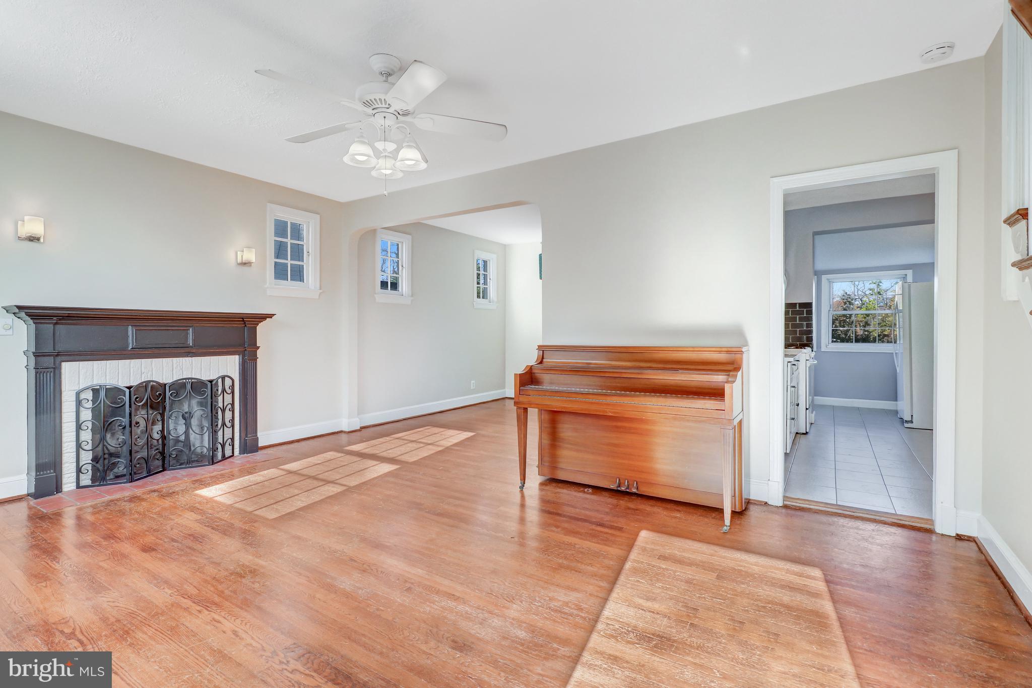 1 Whittier St NW