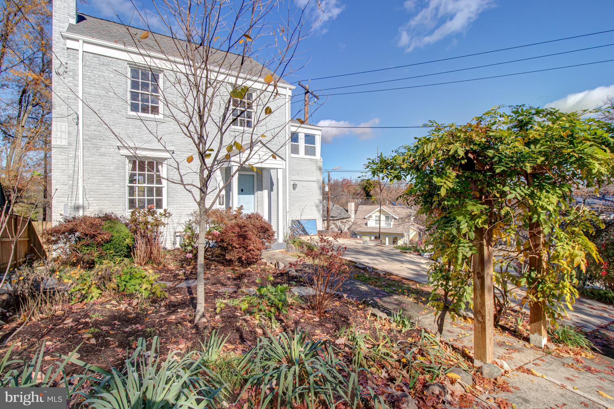 1 Whittier St NW