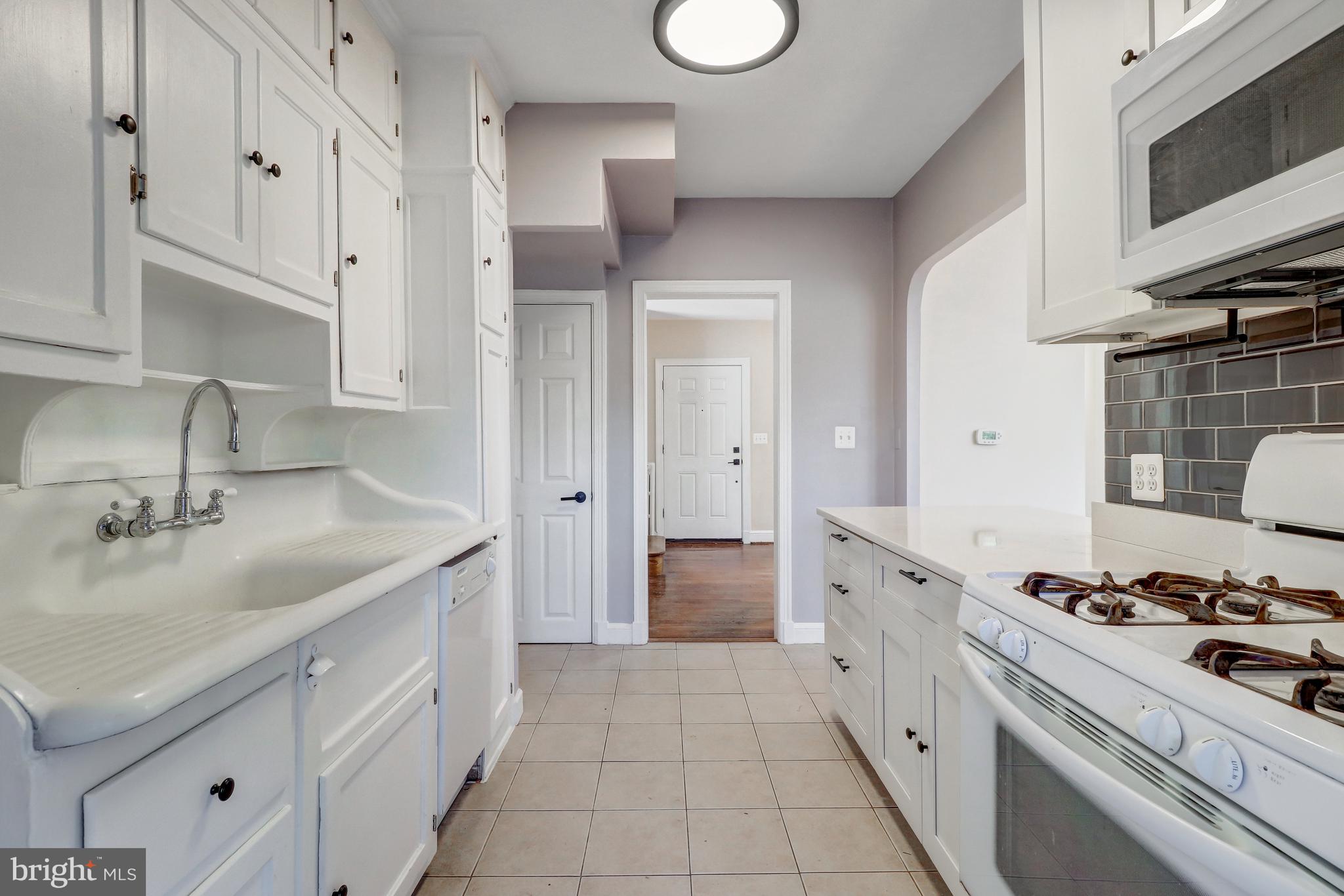 1 Whittier St NW