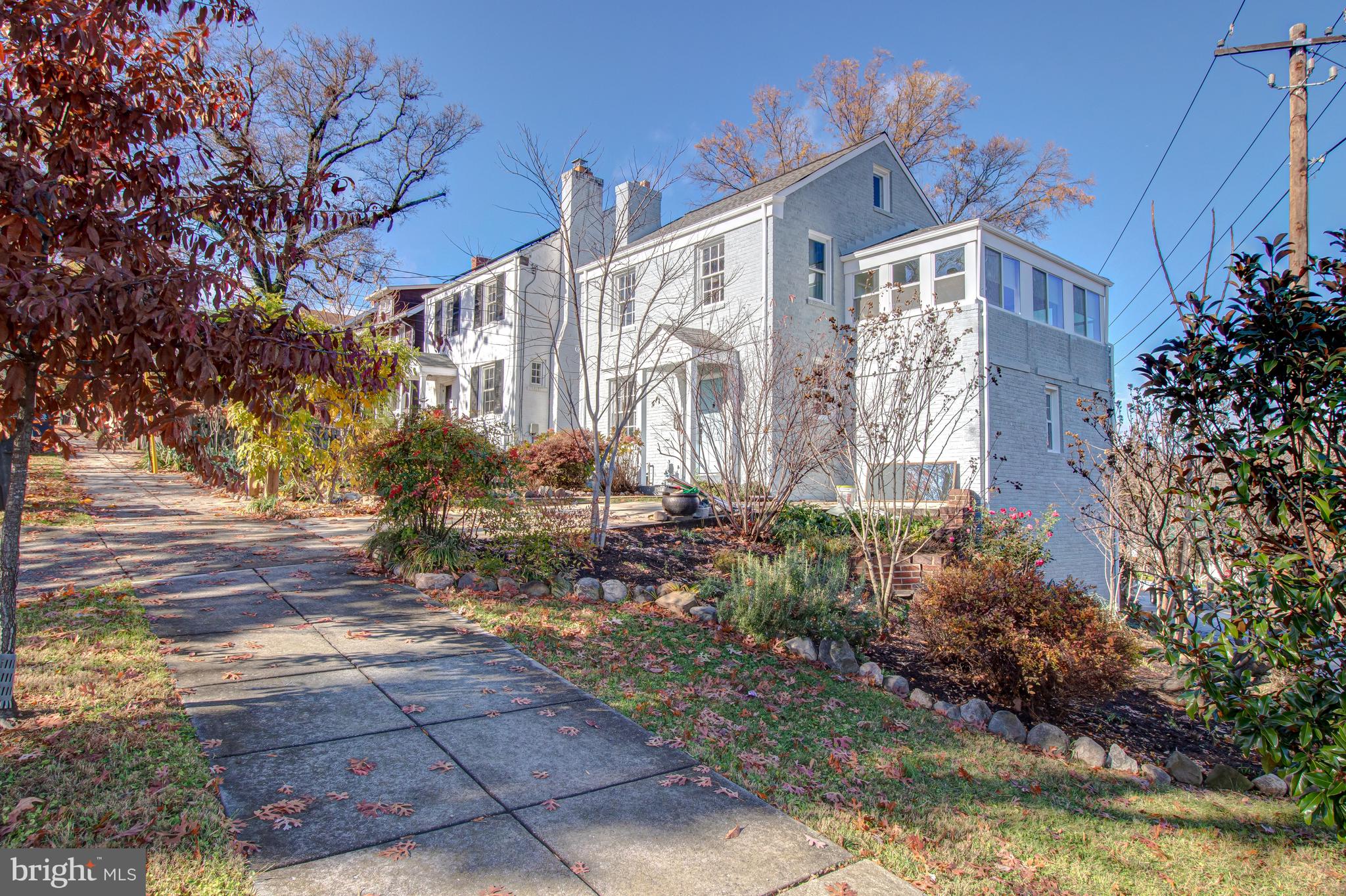1 Whittier St NW