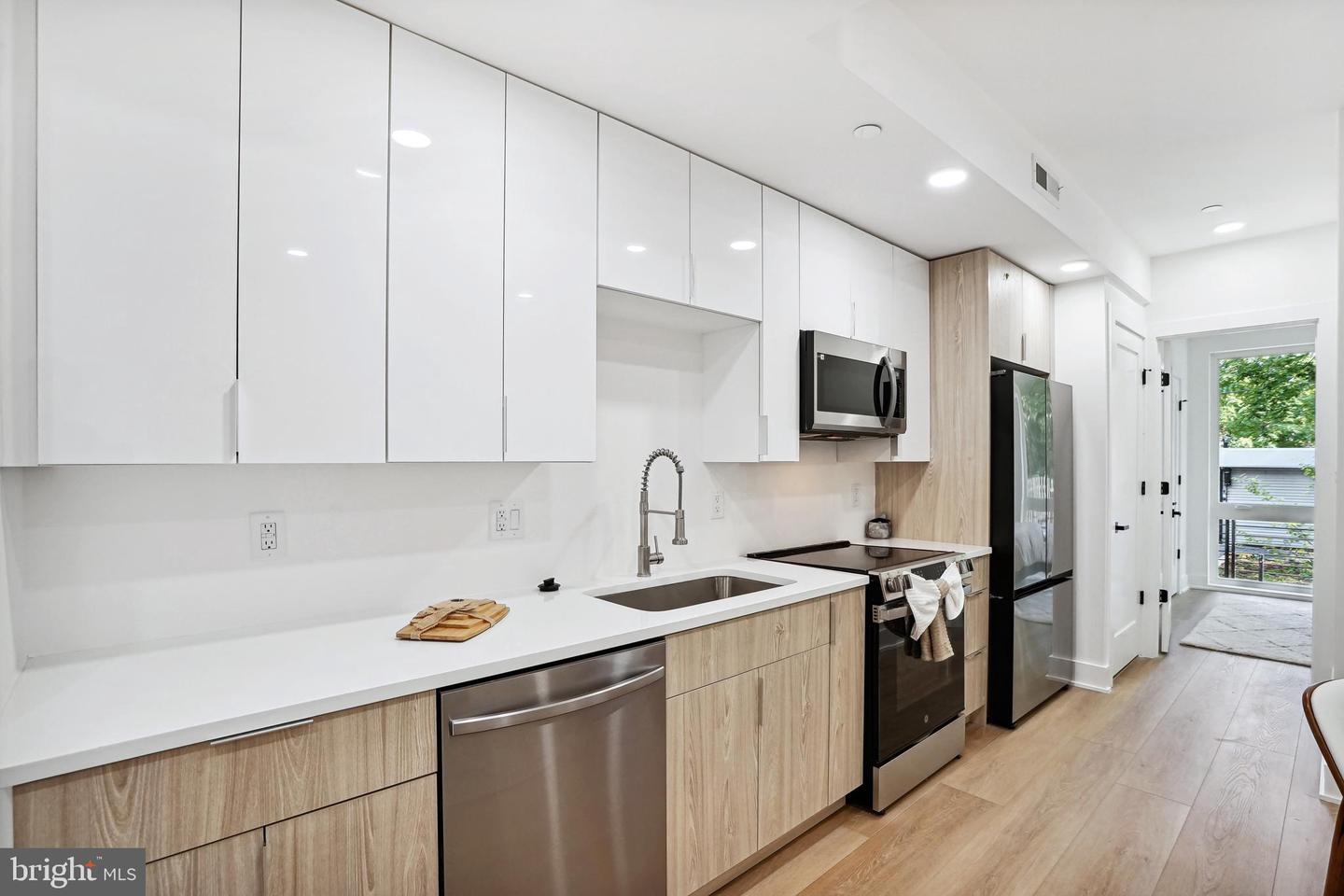 1372 Bryant St NE #4