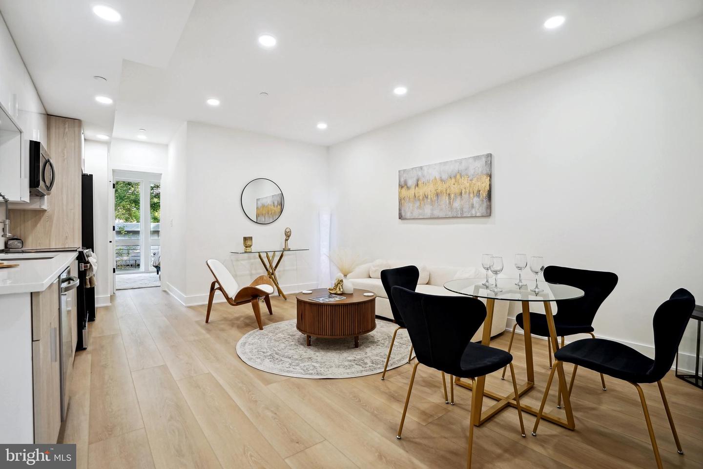 1372 Bryant St NE #4