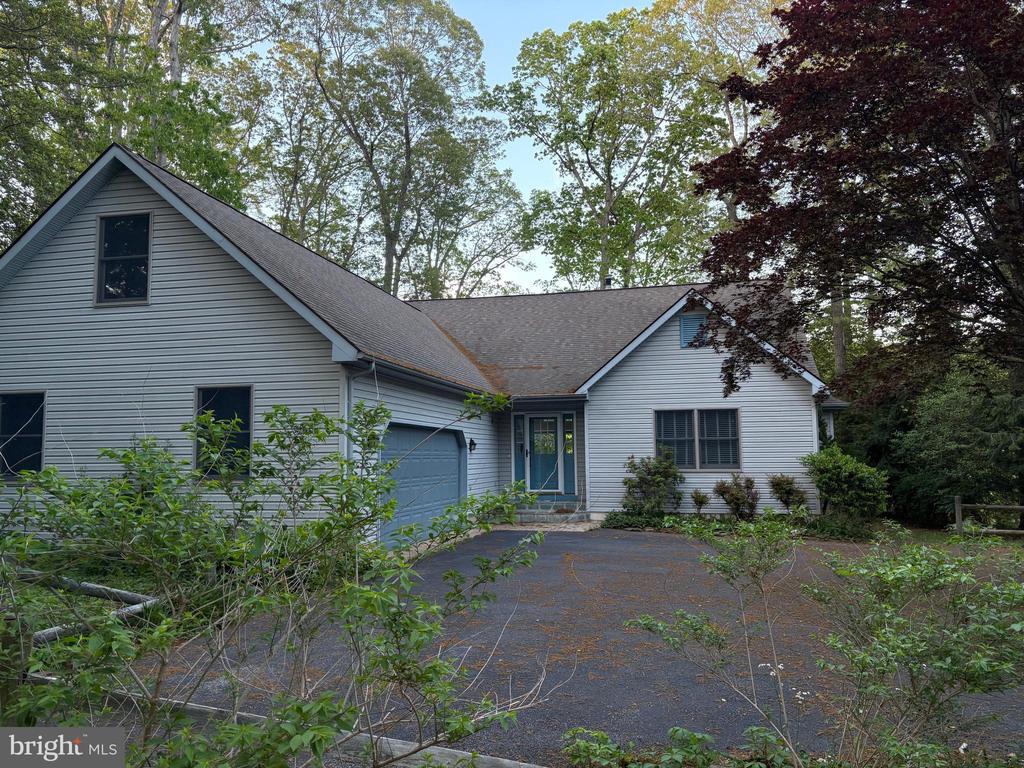214 WATERFORD DRIVE