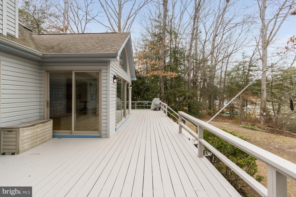 214 WATERFORD DRIVE