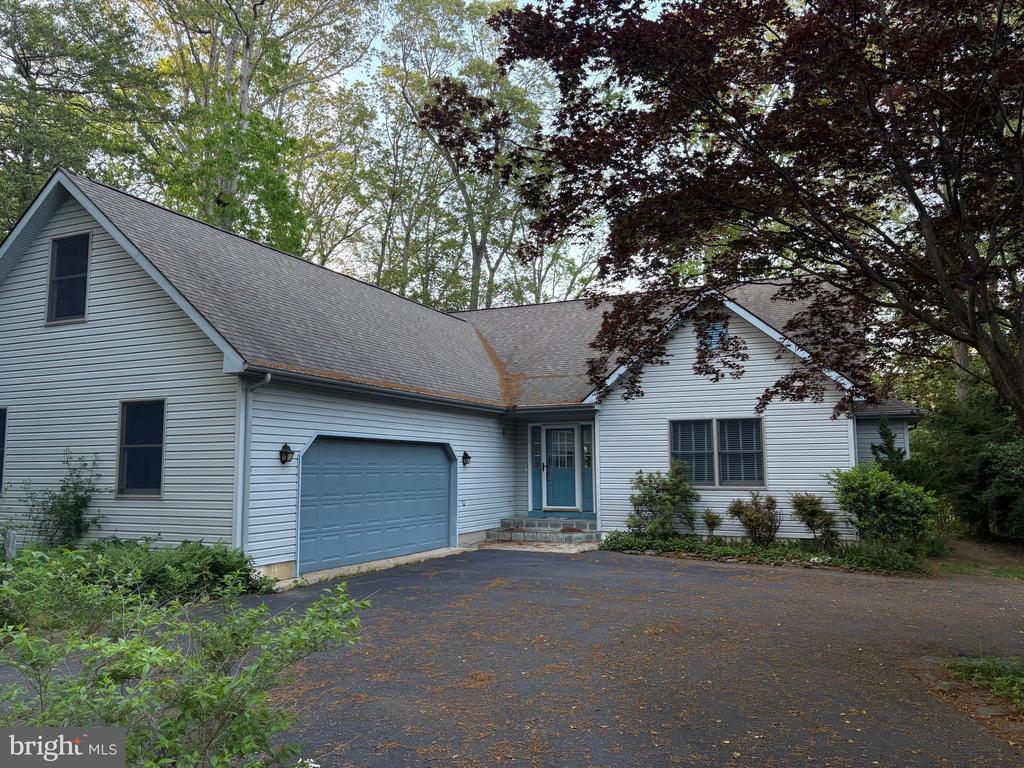 214 WATERFORD DRIVE
