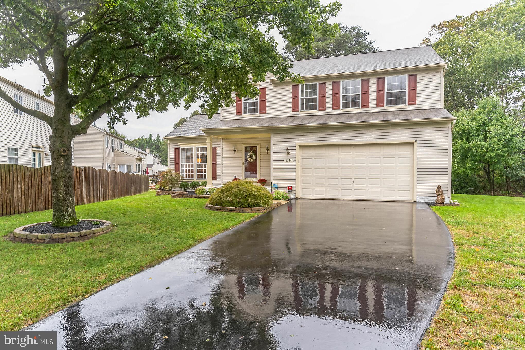 1424 Briarwood PLACE