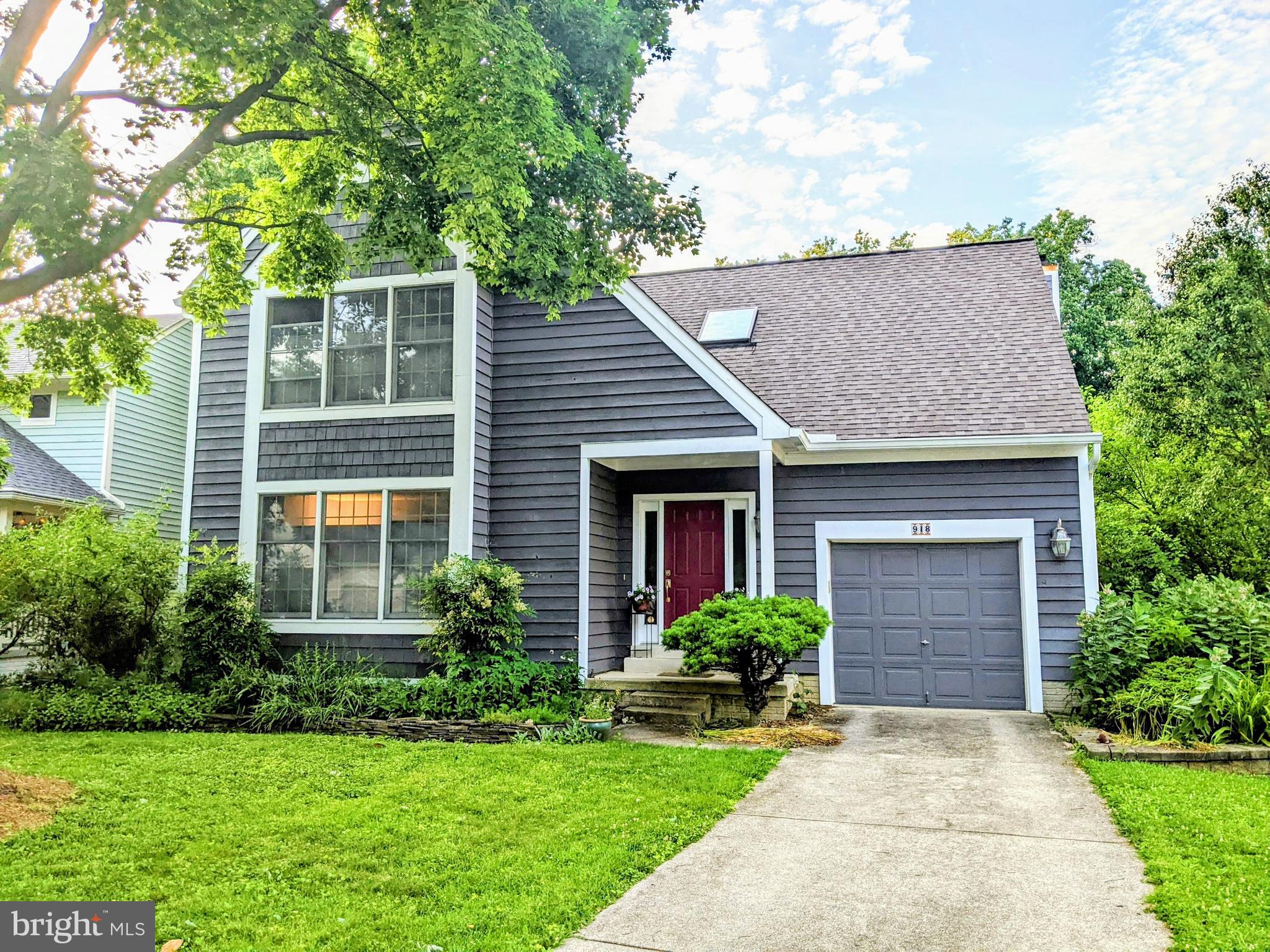 918 Berwick Dr