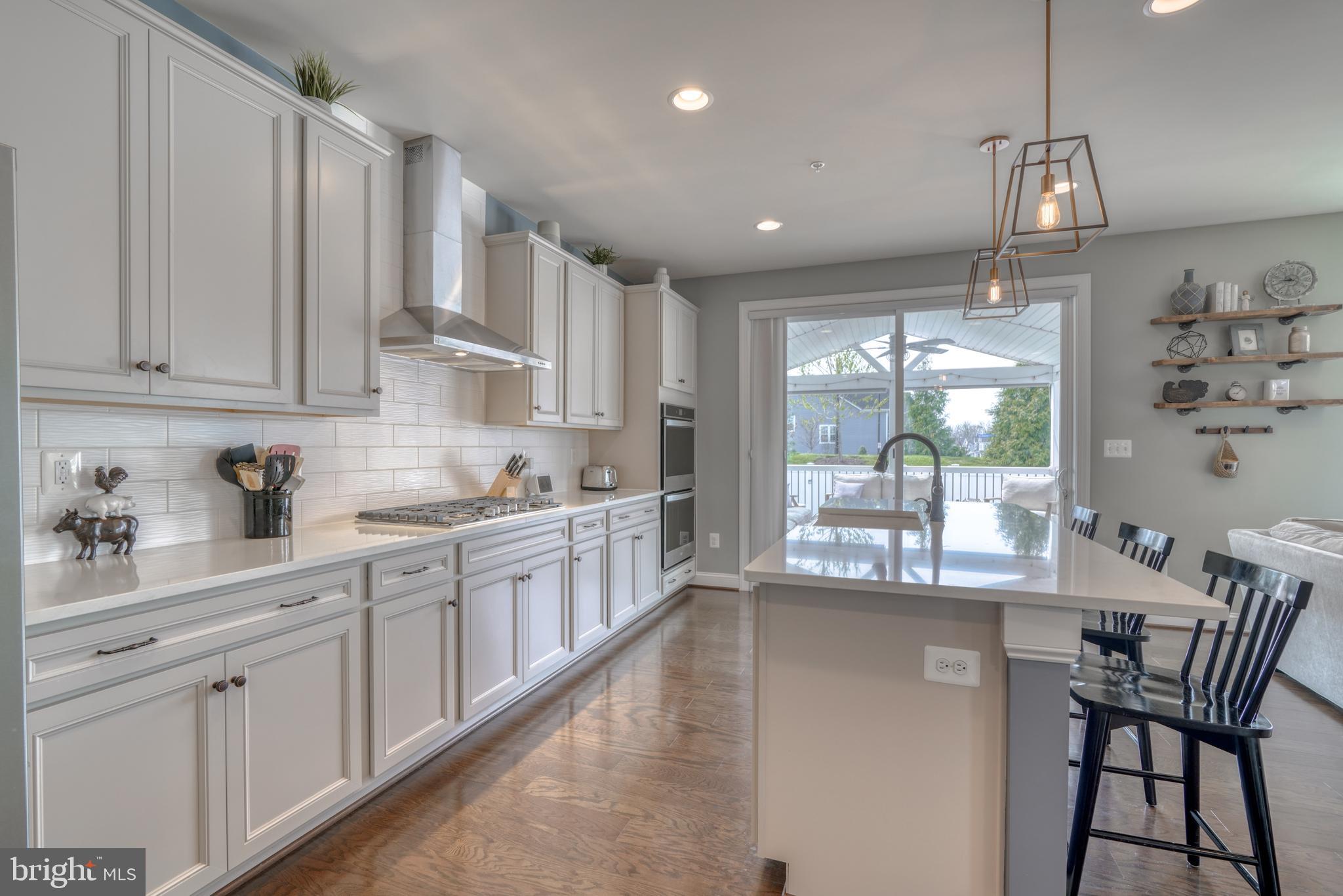 1270 Spanish Oak Way