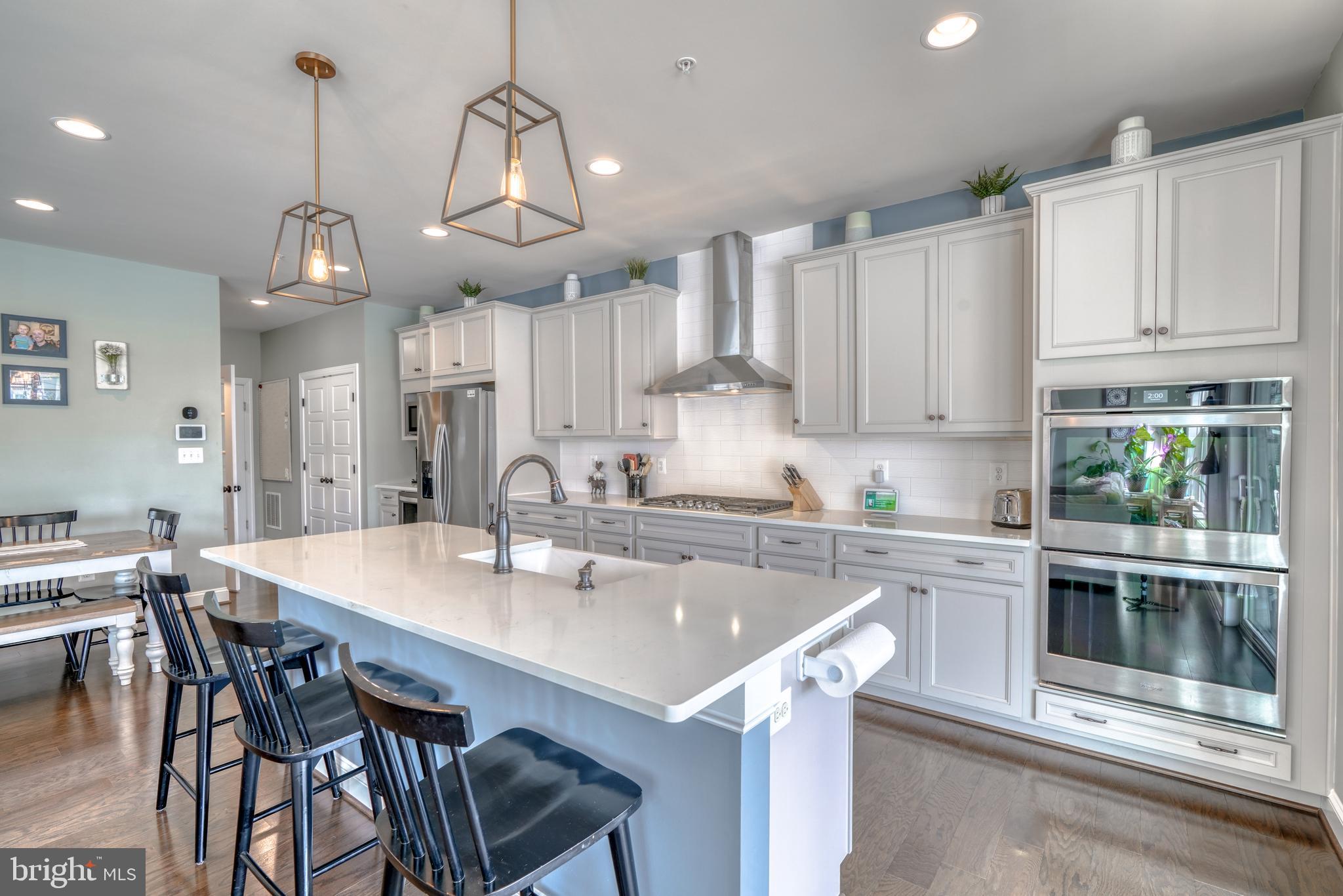 1270 Spanish Oak Way