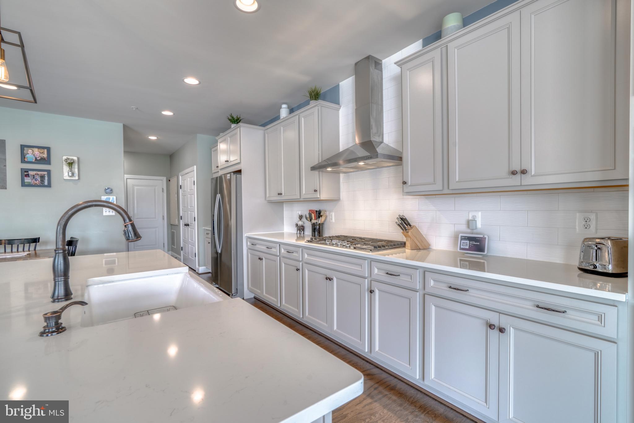 1270 Spanish Oak Way