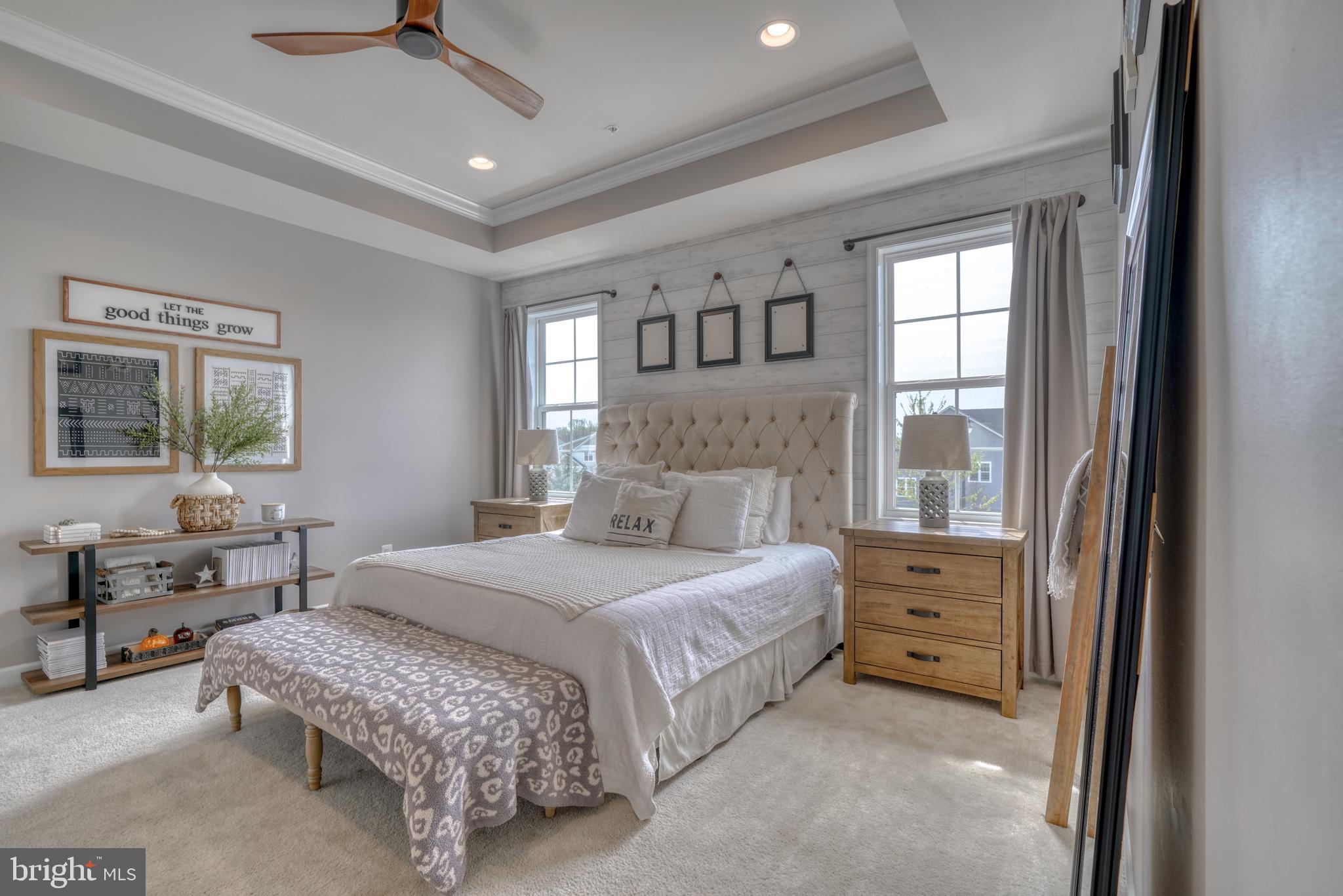 1270 Spanish Oak Way