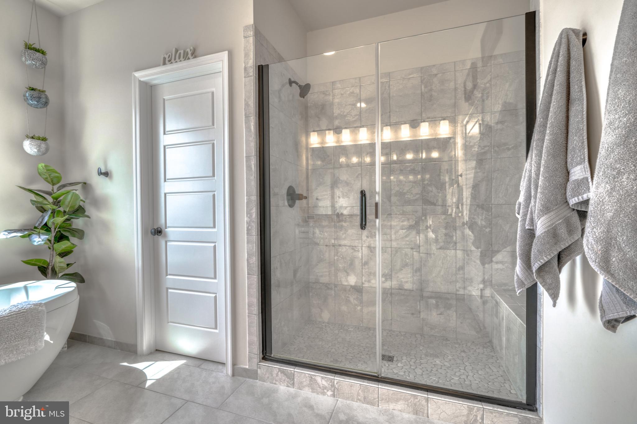 1270 Spanish Oak Way