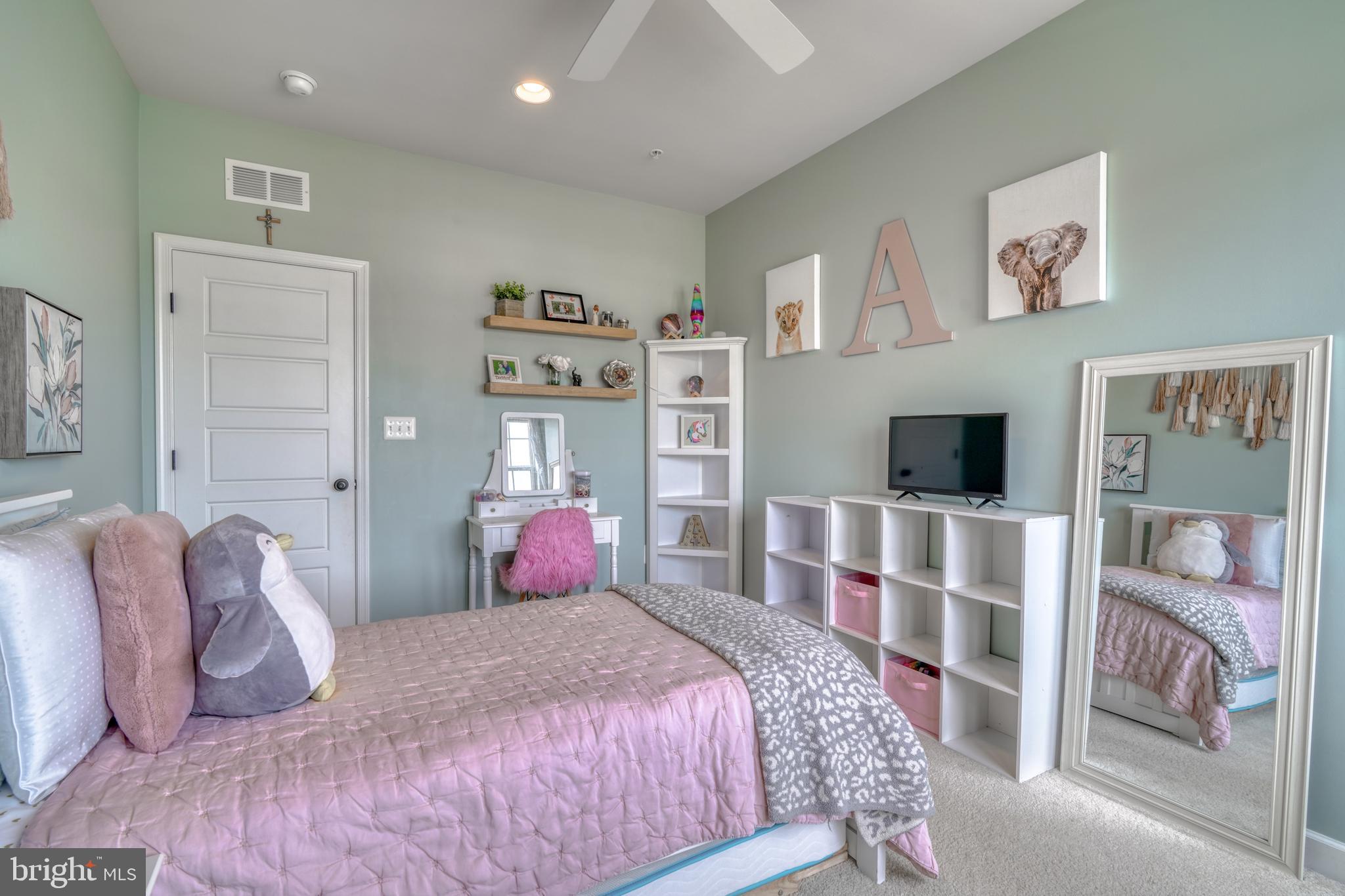 1270 Spanish Oak Way