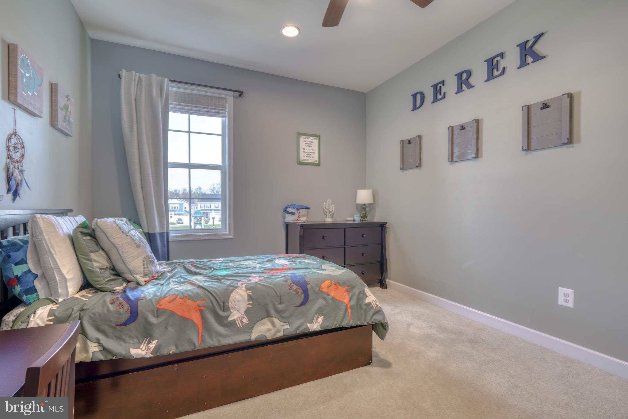 1270 Spanish Oak Way