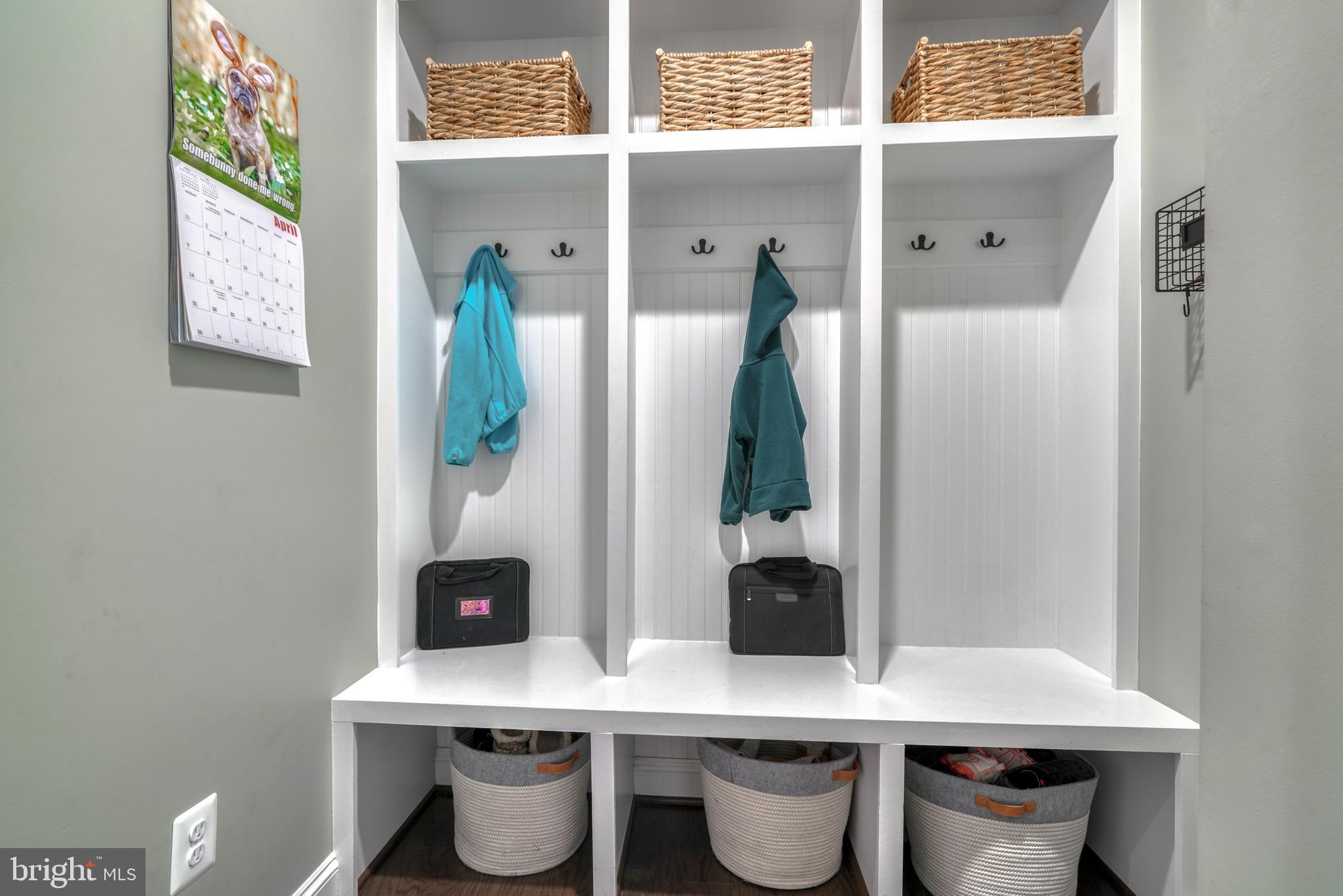 1270 Spanish Oak Way