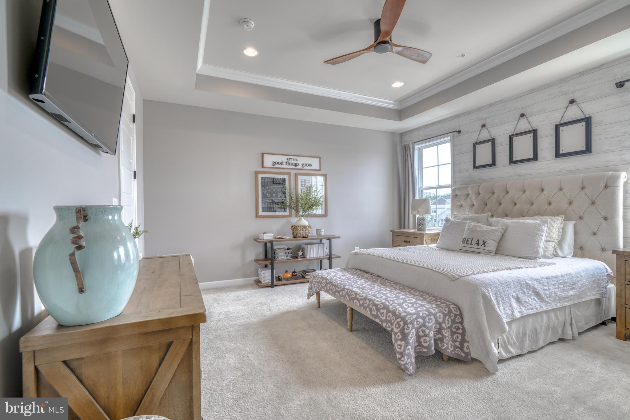 1270 Spanish Oak Way