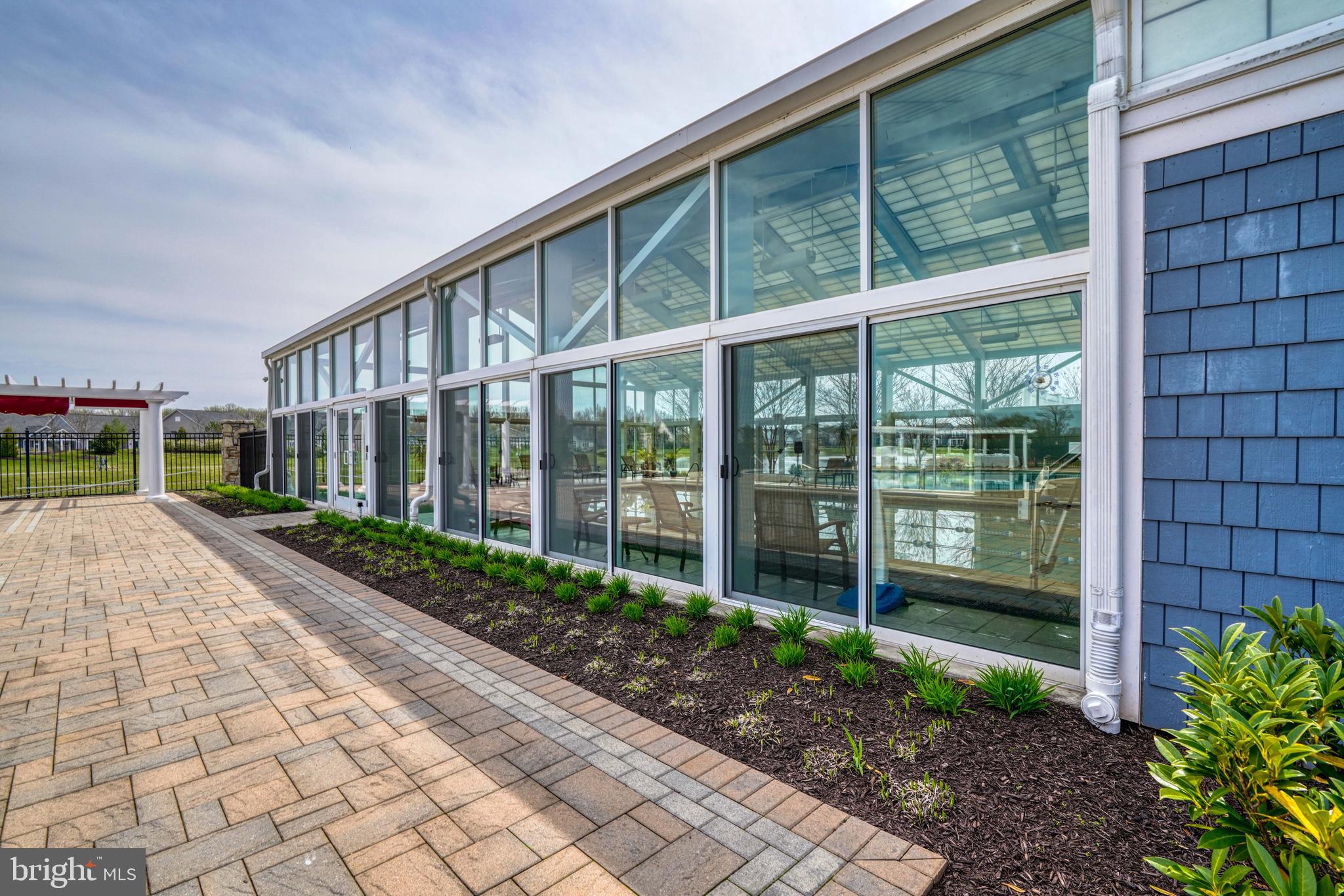 1270 Spanish Oak Way