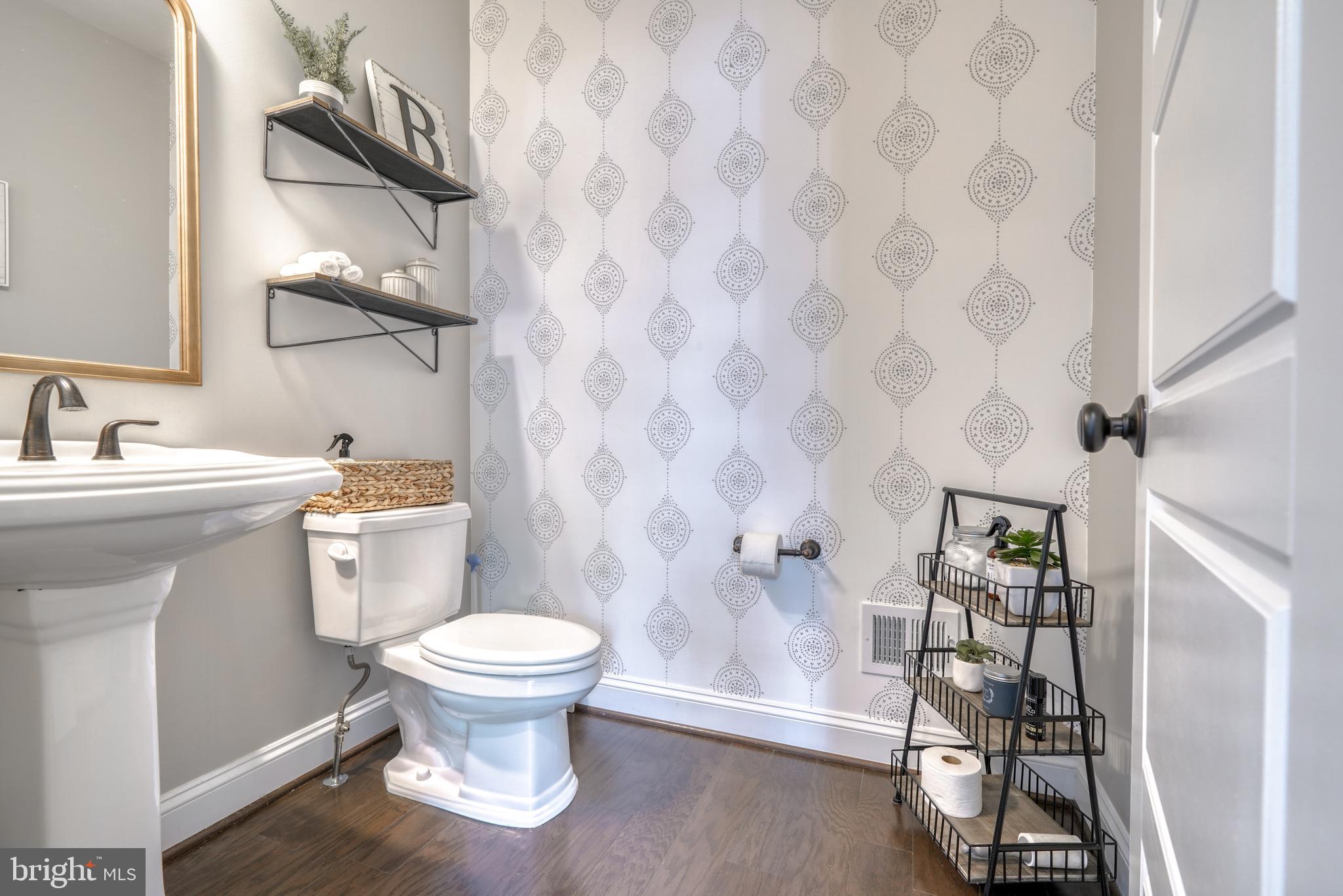 1270 Spanish Oak Way