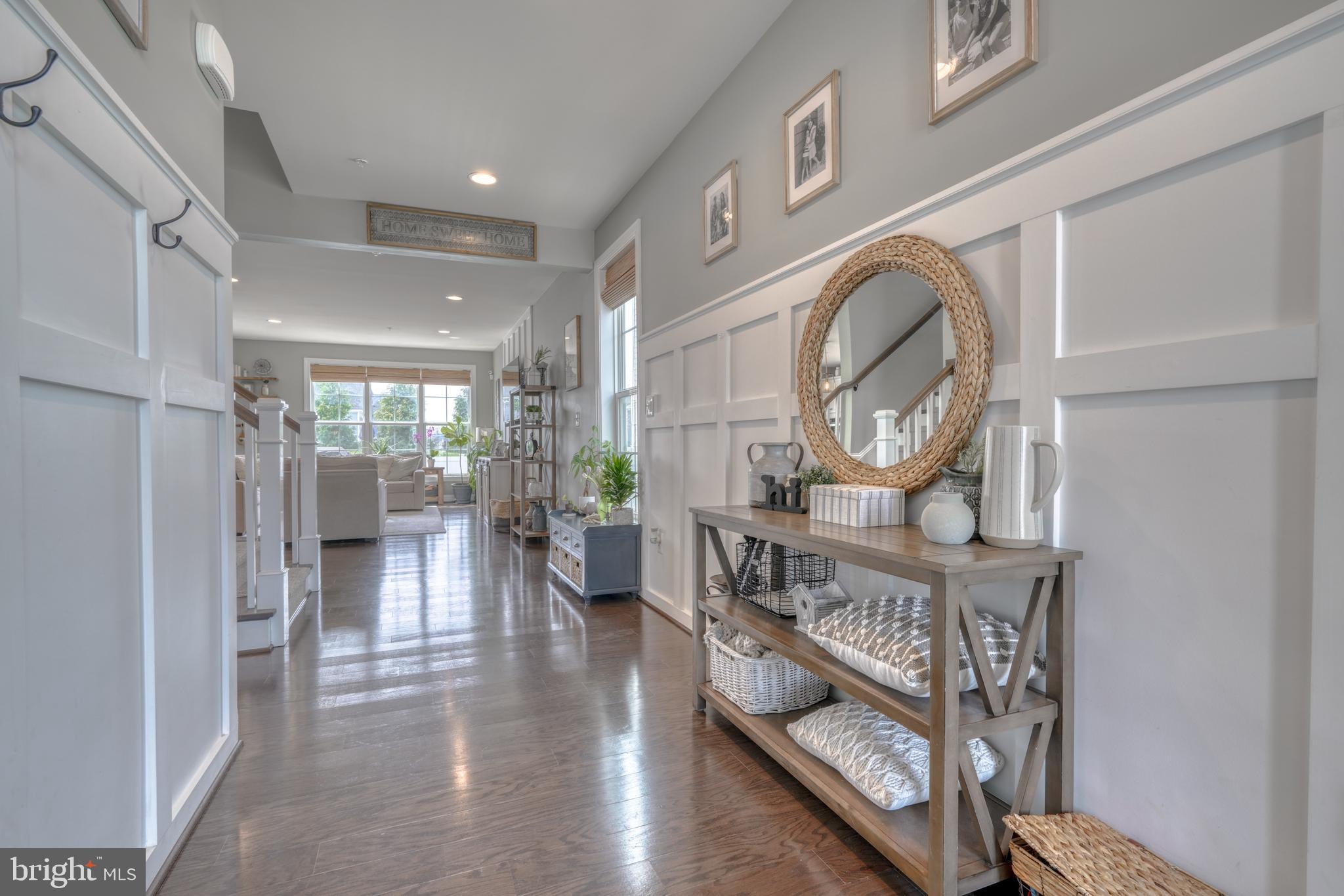 1270 Spanish Oak Way