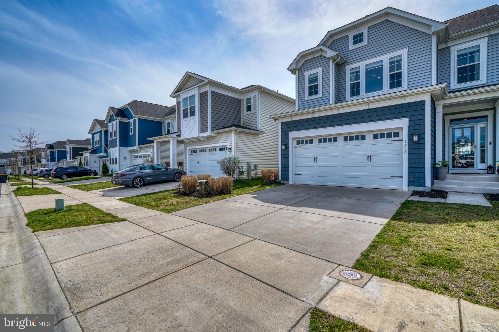 1270 Spanish Oak Way