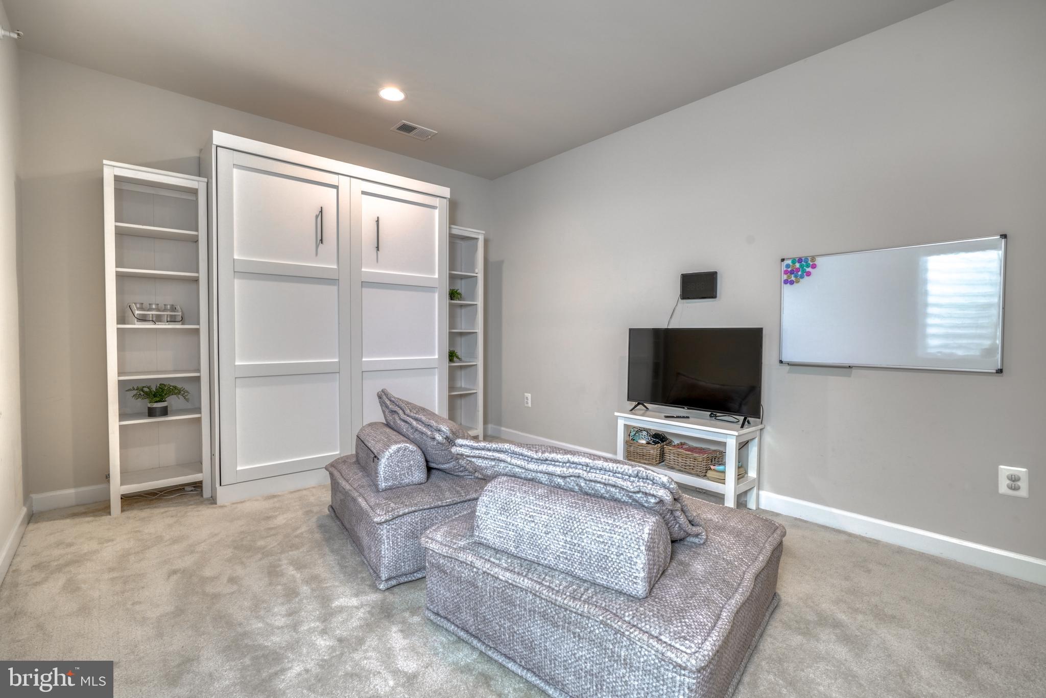 1270 Spanish Oak Way