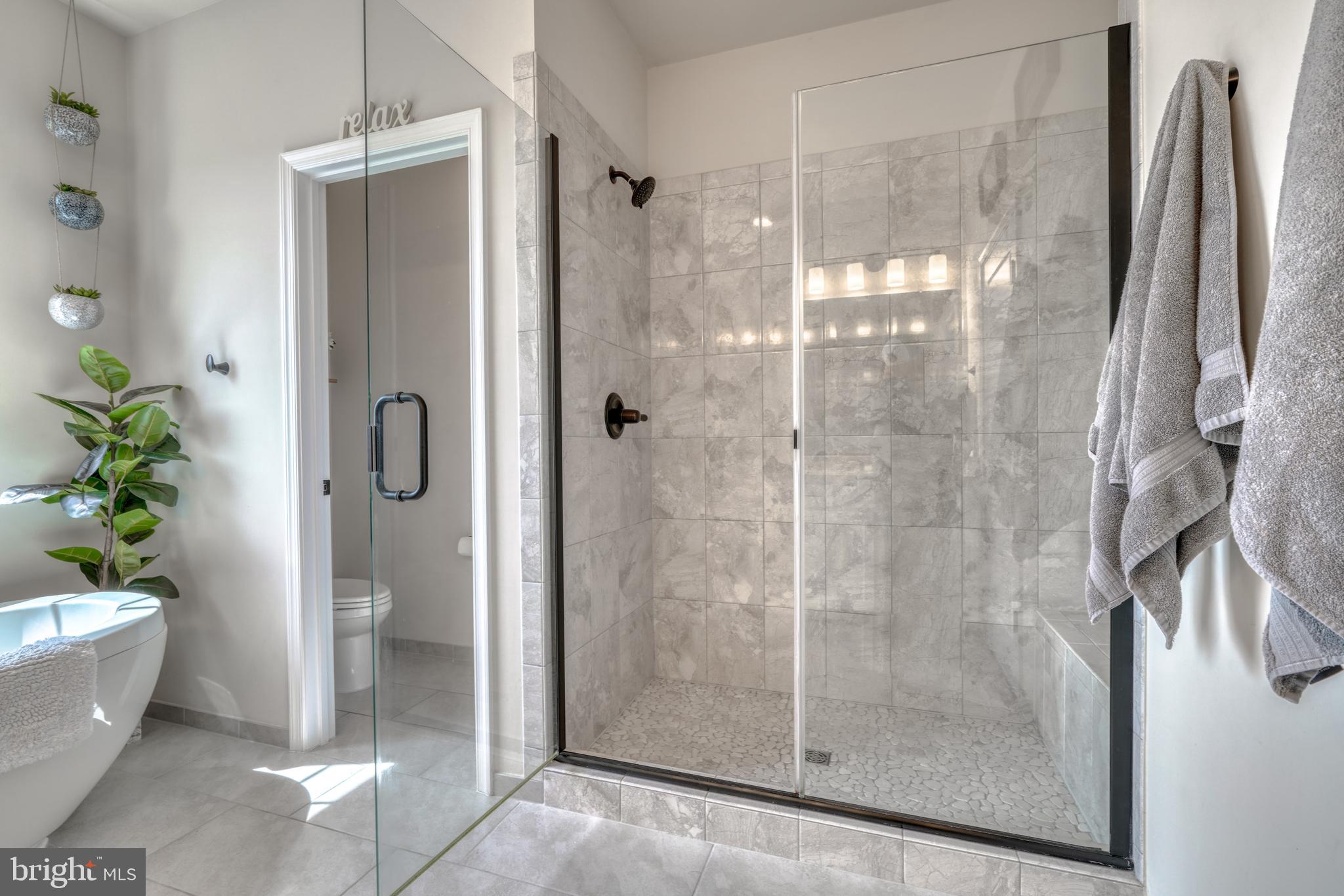 1270 Spanish Oak Way