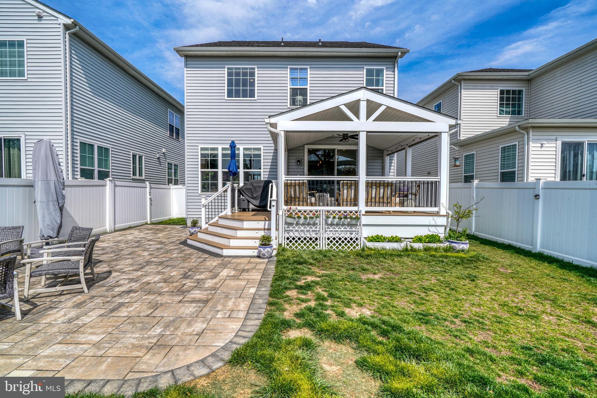 1270 Spanish Oak Way